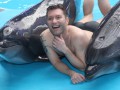 Экстремалка Могилевская искупала Кравчука с дельфинами!