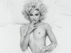 Полностью голая Мадонна (Madonna Louise Ciccone)