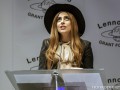 Lady GaGa получила награду LennonOno
