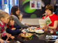 В РЦ «КосМикс» состоялся праздичный мастер-класс по росписи писанок! 