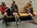 Тисячі людей по світу проїхалися у метро без штанів
