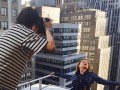 Кароль показала, як її знімали на даху у Нью-Йорку